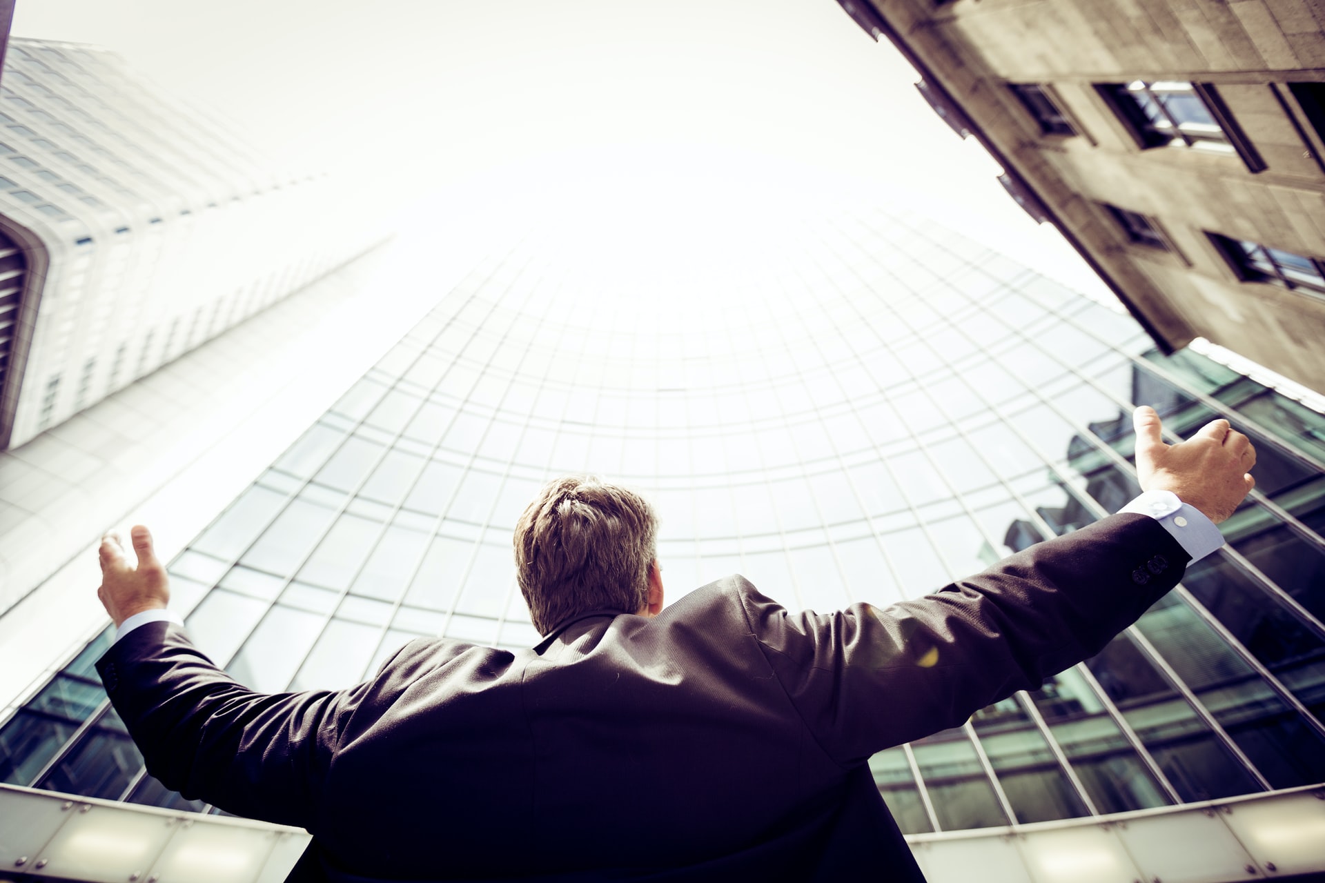 MAINTENANCE CONTRACTS & SERVICE POLICIES